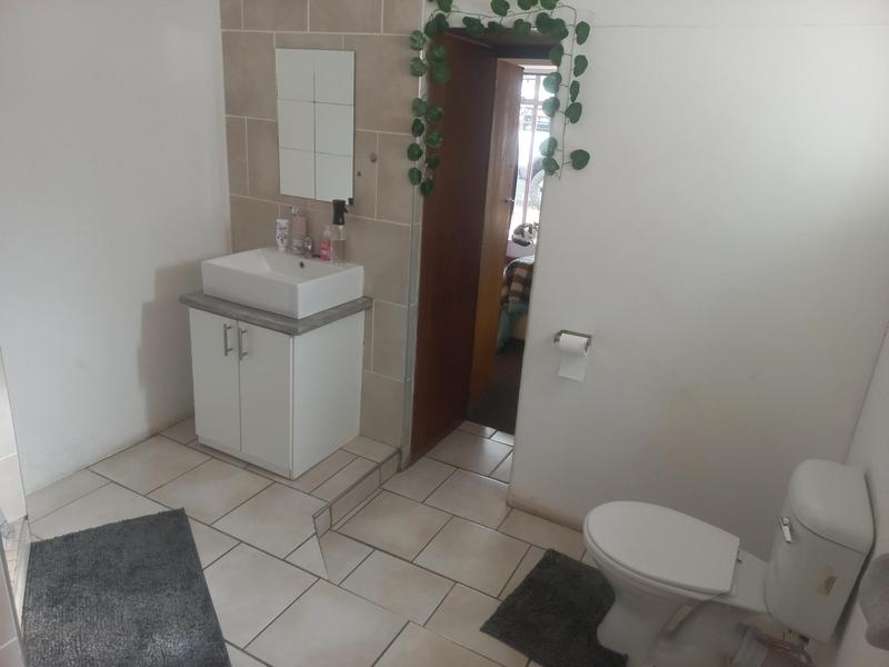 6 Bedroom Property for Sale in Bergsig Eastern Cape